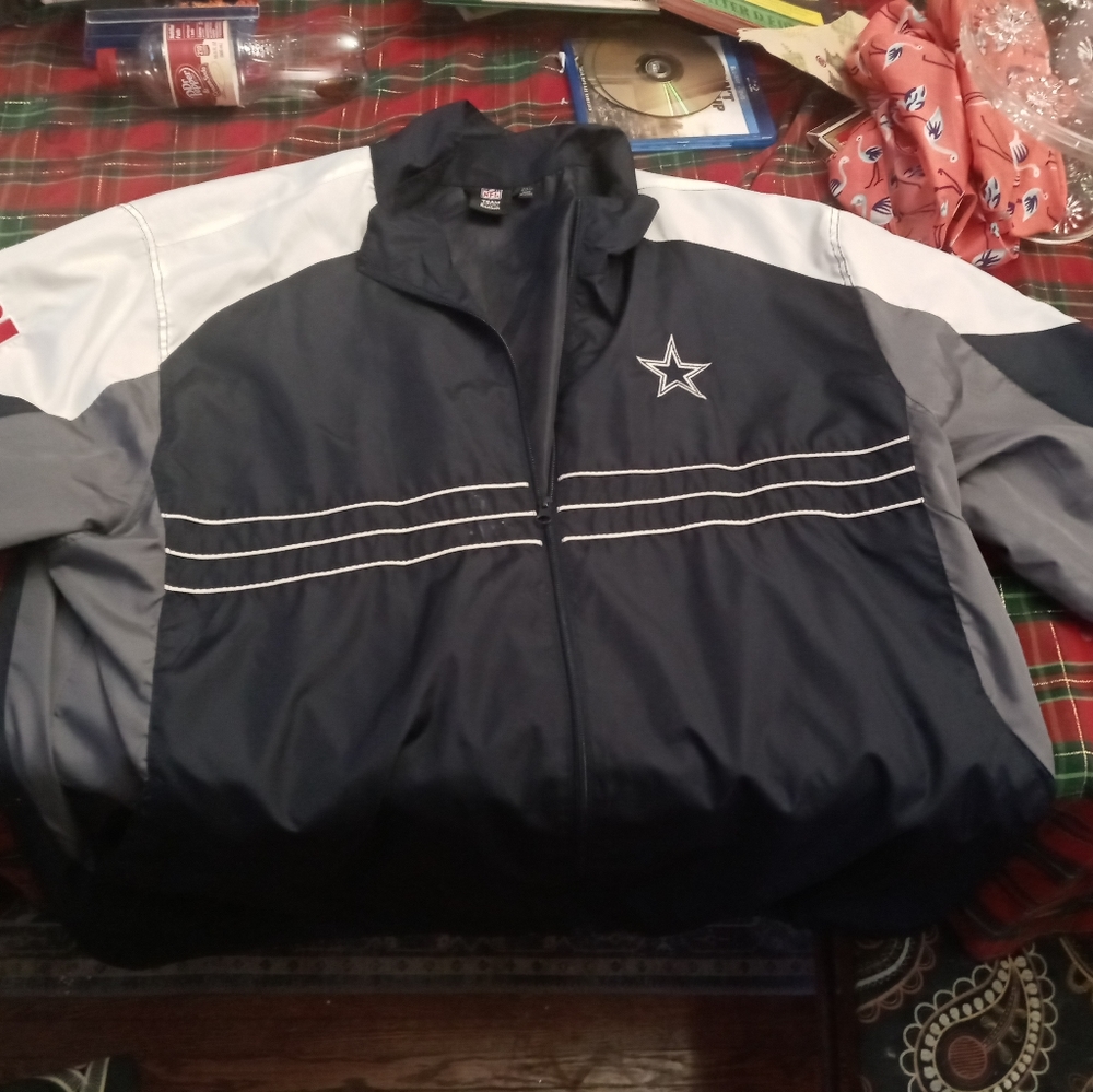 Dallas Cowboys Men's 2xl zip up wind breaker jcoat